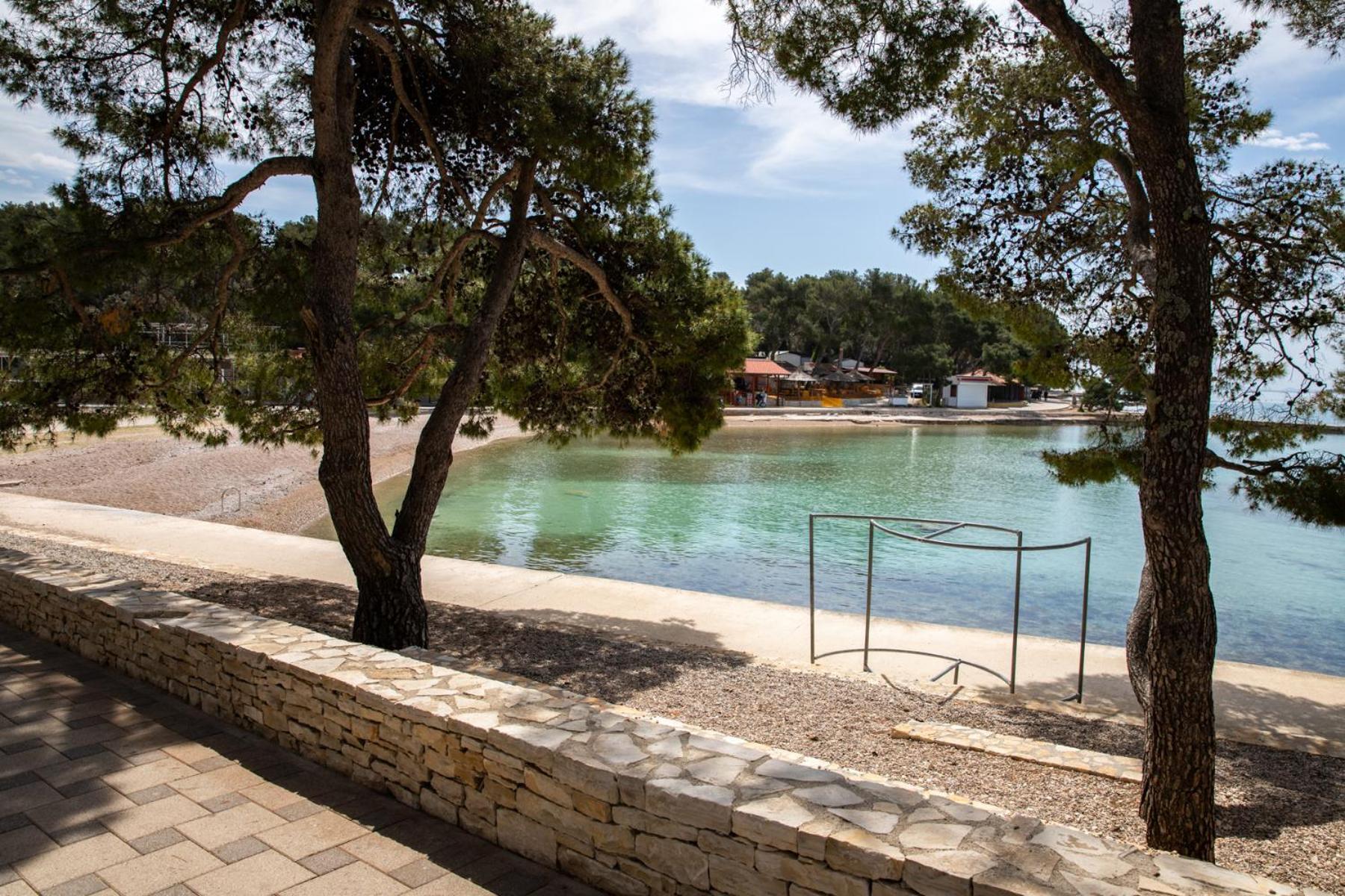 Apartmani Dina Biograd Na Moru Exteriér fotografie
